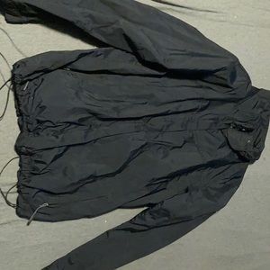 Columbia wind breaker